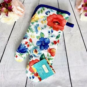 The Pioneer Woman Delaney Oven Mitt